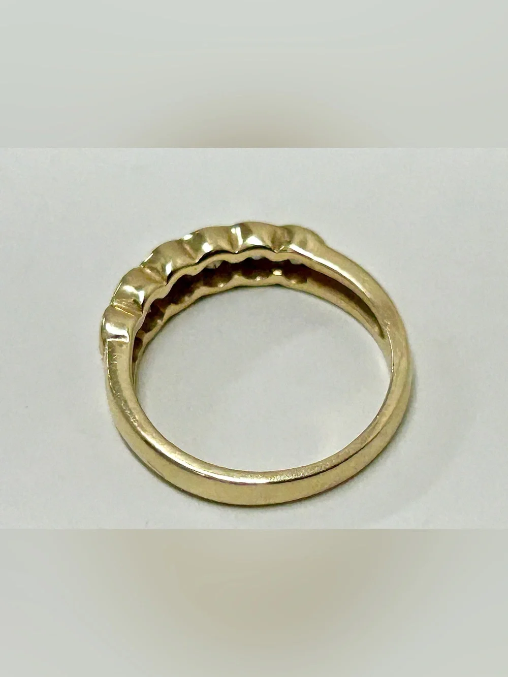 Vintage 14 Karat Gold 6 Bezel Set Diamond Ring